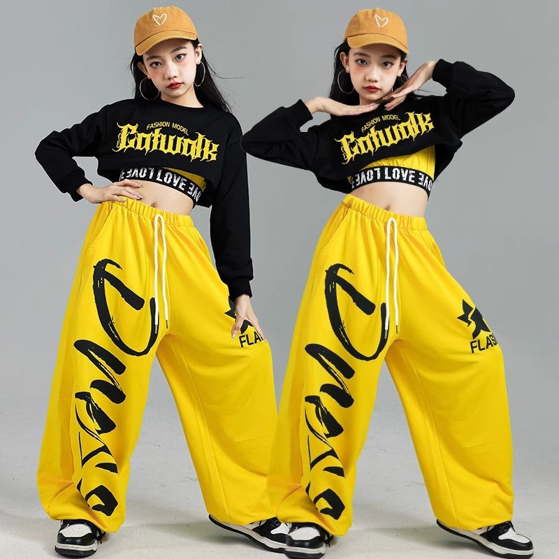 Street Fashion Kpop - 힙합 소녀 패션 K-POP 크롭탑 레터링